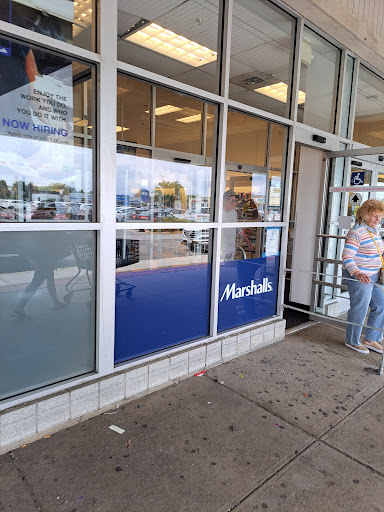Department Store «Marshalls», reviews and photos, 795 Montauk Hwy, West Babylon, NY 11704, USA