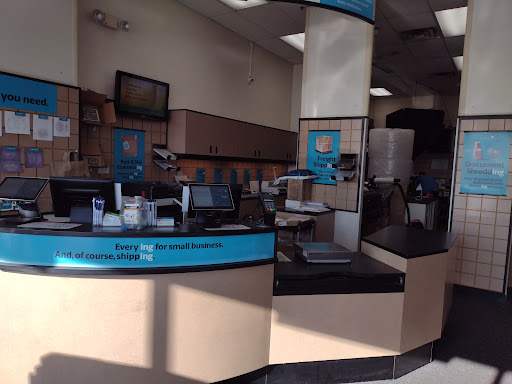 Shipping and Mailing Service «The UPS Store», reviews and photos, 9923 S Ridgeland Ave, Chicago Ridge, IL 60415, USA