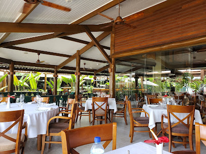 Restaurante Mistura Itapuã - R. Prof. Souza Brito, 41 - Itapuã, Salvador - BA, 41640-485, Brazil