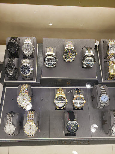 Jewelry Store «Jared The Galleria of Jewelry», reviews and photos, 567 E Townline Rd, Vernon Hills, IL 60061, USA