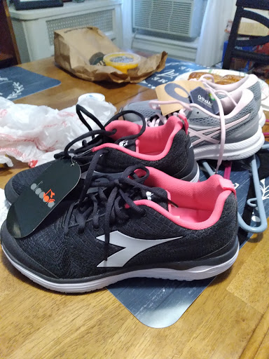 Department Store «Nordstrom Rack Willow Grove Park», reviews and photos, 2500 W Moreland Rd, Willow Grove, PA 19090, USA