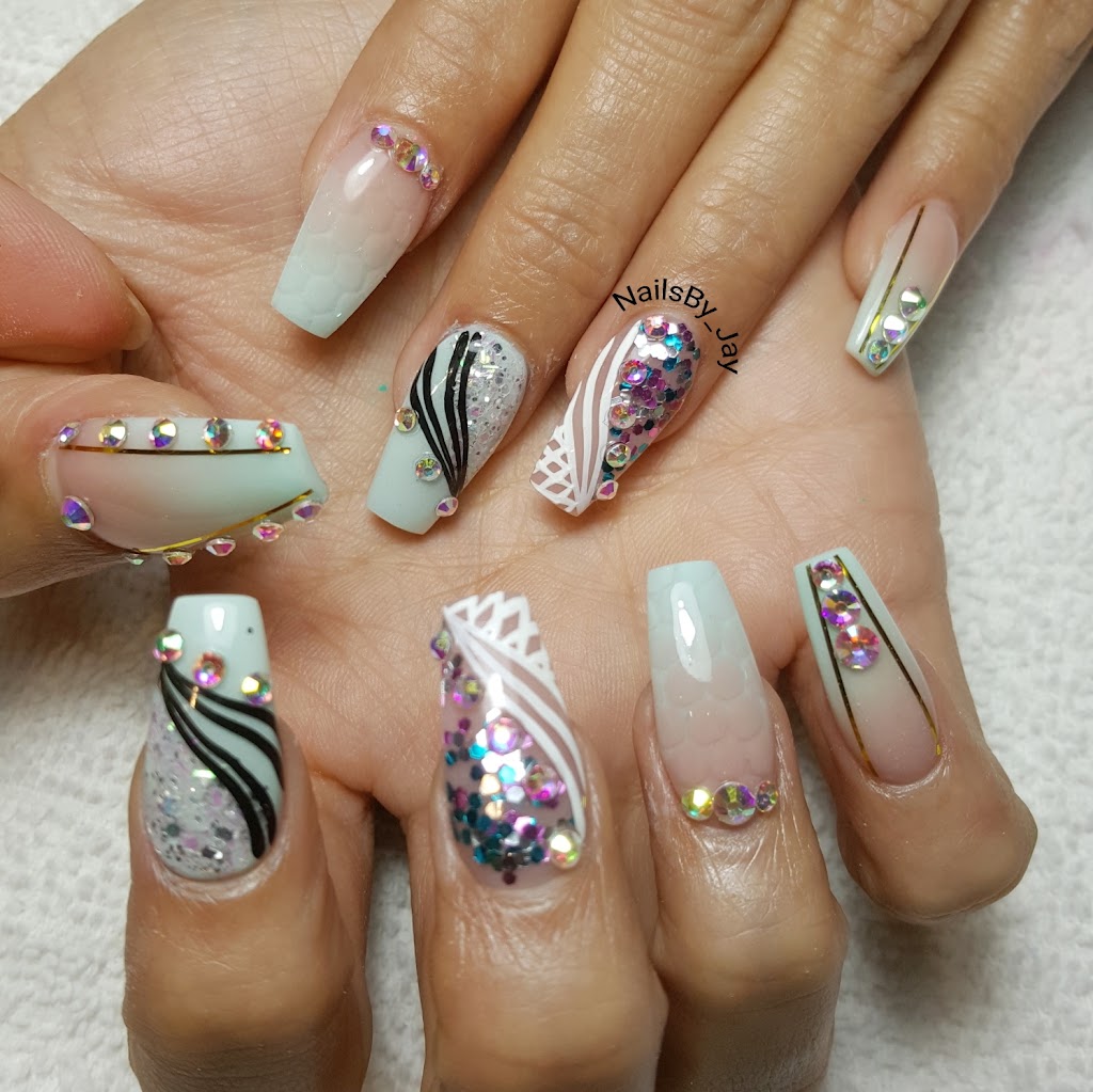 Lilly Nails 48127