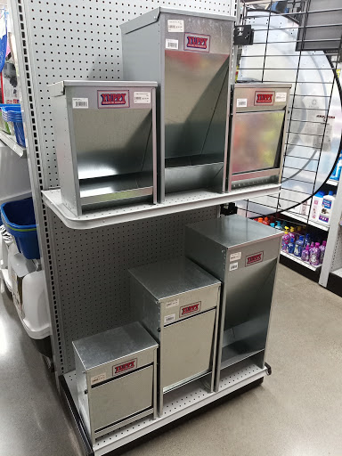 Pet Store «Carters Pet Mart», reviews and photos, 510 N Main St, Manteca, CA 95336, USA