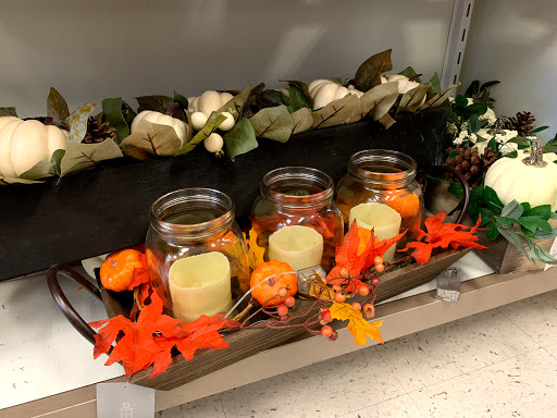 Shopping Mall «Fresh Pond Mall», reviews and photos, 545 Concord Ave #21, Cambridge, MA 02138, USA