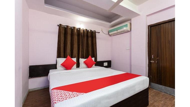 OYO 22995 Hotel Chandan Plaza