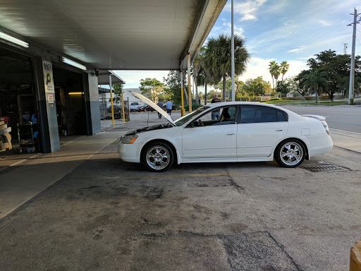 Auto Radiator Repair Service «AAA Radiator and Auto Air Conditioning», reviews and photos, 15570 W Dixie Hwy, North Miami Beach, FL 33162, USA