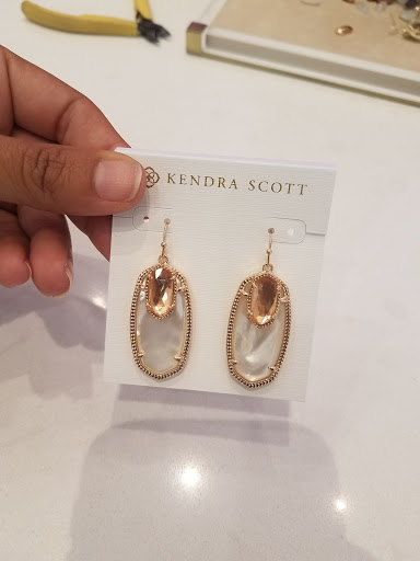 Jewelry Store «Kendra Scott», reviews and photos, 310 E Basse Rd #101, San Antonio, TX 78209, USA