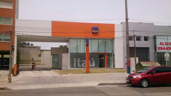 Opiniones de Banco ITAU en Montevideo - Banco
