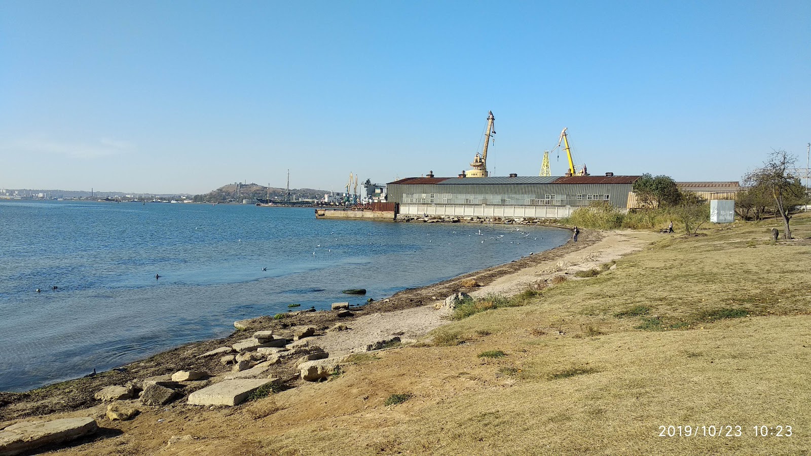 Foto av Plyazh Cherepashka med brunsand yta