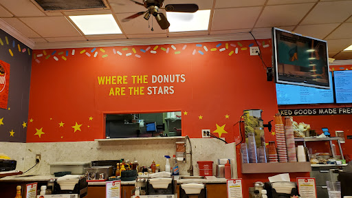 Donut Shop «Dandee Donuts Factory», reviews and photos, 102 N 28th Ave, Hollywood, FL 33020, USA