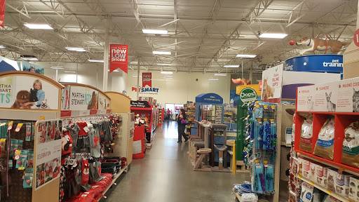 Pet Supply Store «PetSmart», reviews and photos, 3211 Peoples St, Johnson City, TN 37604, USA