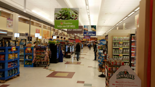 Grocery Store «Stop & Shop», reviews and photos, 60 Providence Pike, Putnam, CT 06260, USA