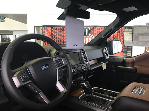 Ford Dealer «Ernie Von Schledorn Ford Lomira», reviews and photos, 700 East Ave, Lomira, WI 53048, USA