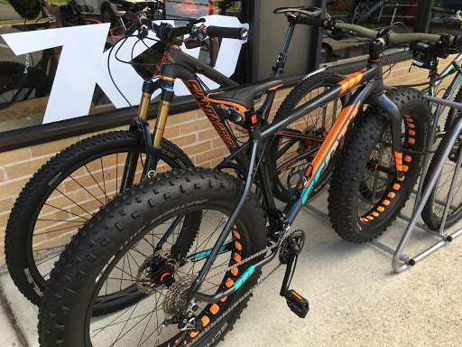 Bicycle Store «Sierra Cycles», reviews and photos, 400s Central Park Ave, Scarsdale, NY 10583, USA