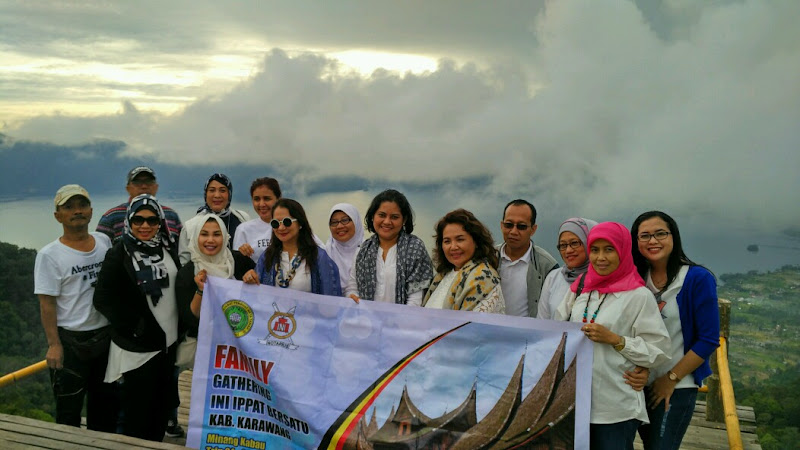 Sewa Bus Pariwisata Padang Bukittinggi Sumatera Barat Mitravellindo Holiday
