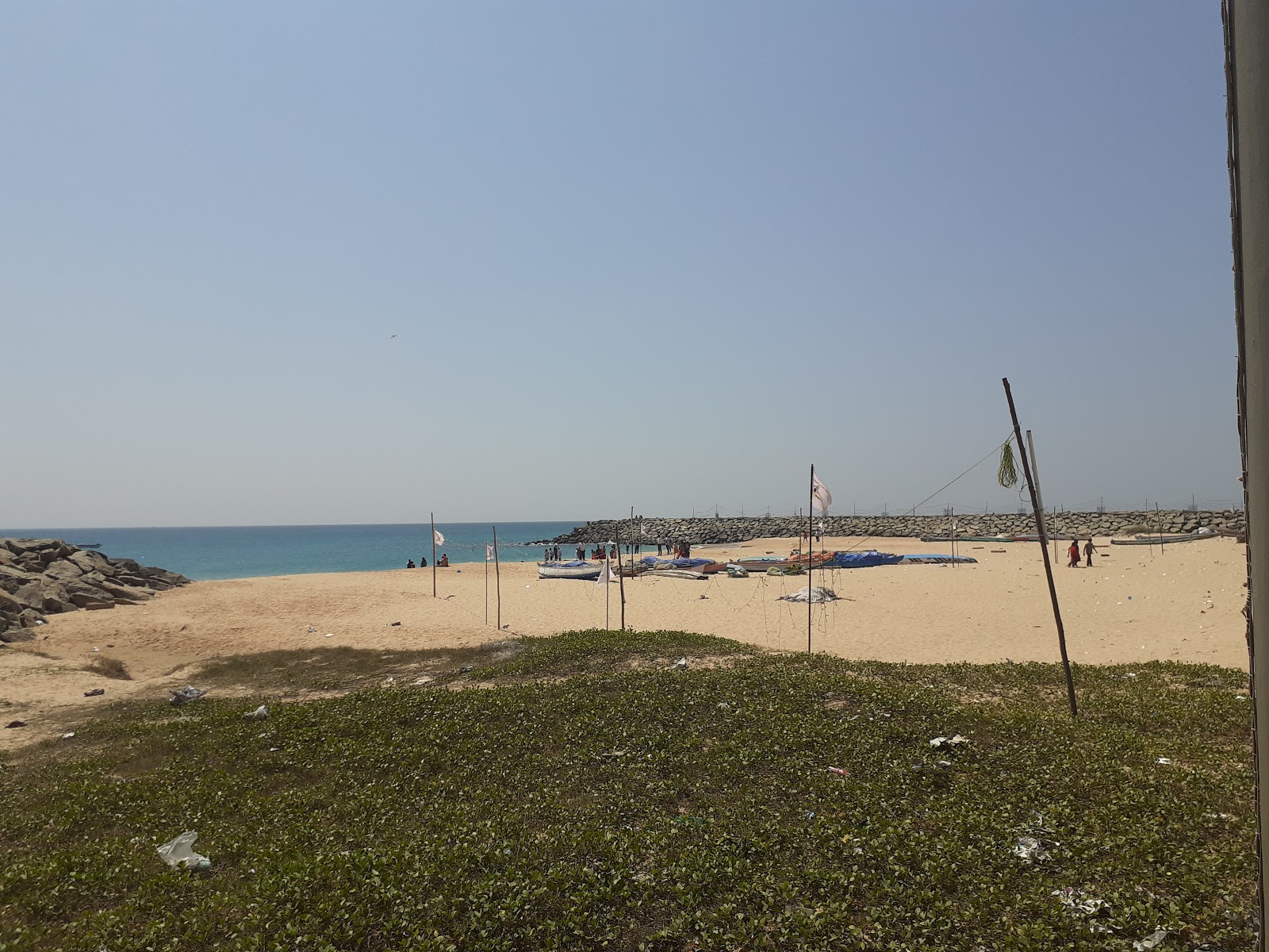 Foto av Periyakadu Beach med turkosa vatten yta