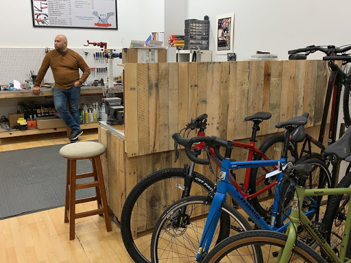 Bicycle Store «RTT Cycle Shop», reviews and photos, 5116 Main St B, Downers Grove, IL 60515, USA