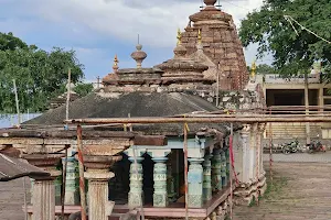 Sri Siddheshwara Sri Siddhalingeshwara Temple Shiruru image