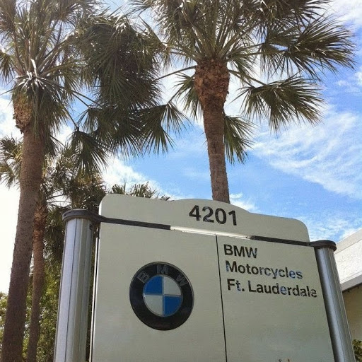 BMW Motorcycle Dealer «BMW Motorcycles Fort Lauderdale», reviews and photos, 4201 Peters Rd, Plantation, FL 33317, USA