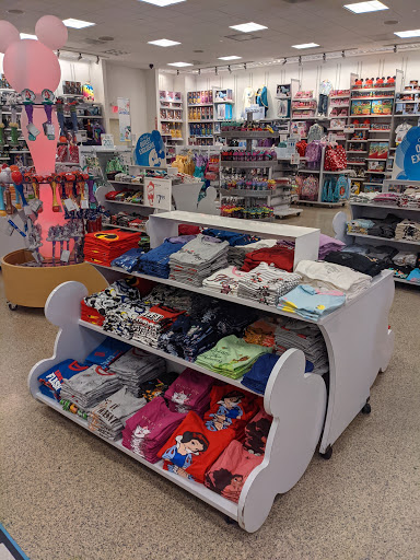 Shopping Mall «Las Americas Premium Outlets», reviews and photos, 4211 Camino De La Plaza, San Diego, CA 92173, USA