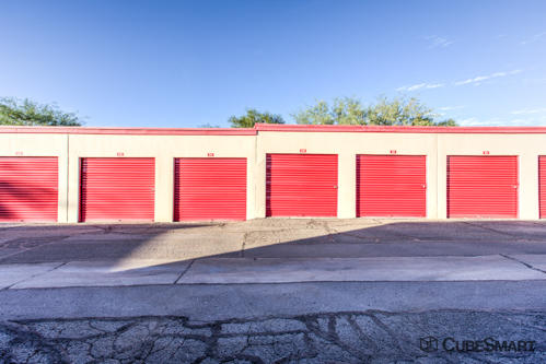 Self-Storage Facility «CubeSmart Self Storage», reviews and photos, 3899 N Oracle Rd, Tucson, AZ 85705, USA