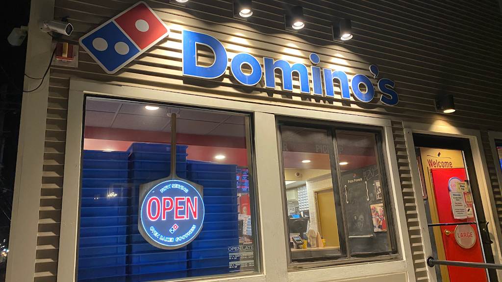 Domino's Pizza 05401