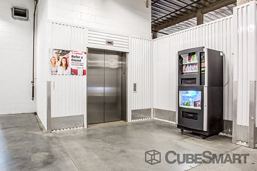 Self-Storage Facility «CubeSmart Self Storage», reviews and photos, 3131 Richmond Terrace, Staten Island, NY 10303, USA