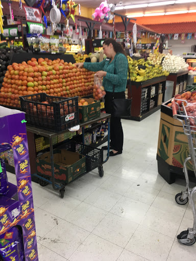 Grocery Store «Arteagas Food Center», reviews and photos, 226 Jackson St, Hayward, CA 94544, USA
