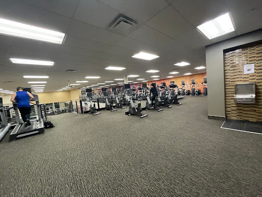 Gym «LA Fitness», reviews and photos, 1145 Mt Prospect Plaza, MT Prospect, IL 60056, USA