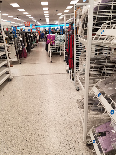 Clothing Store «Ross Dress for Less», reviews and photos, 330 N Hwy 67, Cedar Hill, TX 75104, USA