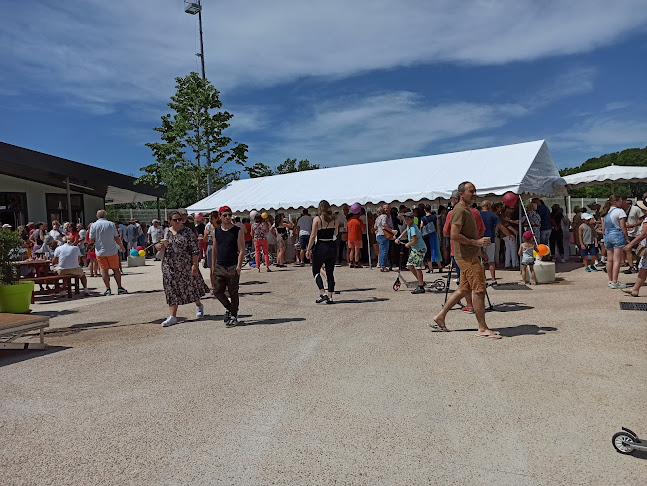 Comentarii opinii despre Complexe Multisports Jean Turchi