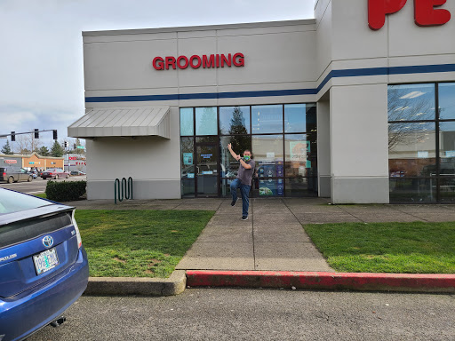 Pet Supply Store «PetSmart», reviews and photos, 430 NW Eastman Pkwy, Gresham, OR 97030, USA