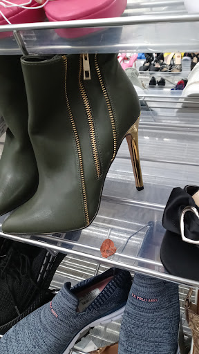 Clothing Store «Burlington Coat Factory», reviews and photos, 1200 S Abilene St, Aurora, CO 80012, USA