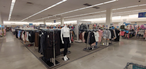 Shopping Mall «Villaggio Shopping Center», reviews and photos, 7959 N Blackstone Ave, Fresno, CA 93720, USA