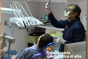 Studio Dentistico De Bartolomeo Taranto, Implantologia Straumann Taranto, Faccette Estetiche Taranto image