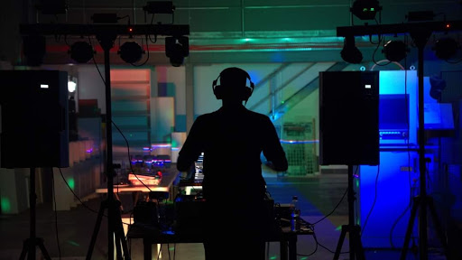 Amp Entertainment DJ Hire and Event Planning