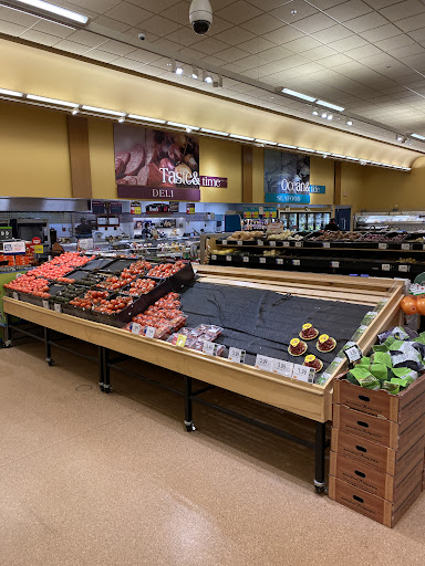 Supermarket «Super Stop & Shop», reviews and photos, 2145 Fairfield Ave, Bridgeport, CT 06606, USA