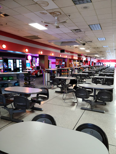 Bowling Alley «Brunswick Zone Woodridge», reviews and photos, 1555 75th St, Woodridge, IL 60517, USA