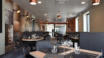Atmosphère du Restaurant la Nouvelle Table à Varennes-Vauzelles - n°1