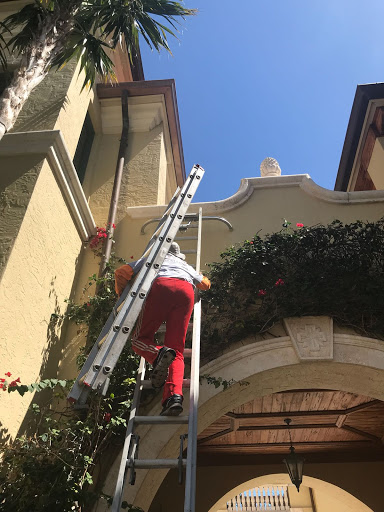 Carpet Cleaning Service «RK Cleaning Services», reviews and photos, 808 SE 13th St #3, Fort Lauderdale, FL 33316, USA