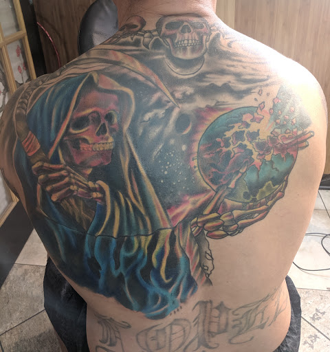 Tattoo Shop «Rock N Roll Tattoo & Piercing», reviews and photos, 6311 Glenwood Ave, Raleigh, NC 27612, USA