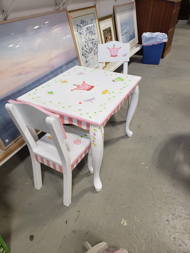 Building Materials Store «Habitat For Humanity Restore», reviews and photos, 2111 Lakeland Ave, Ronkonkoma, NY 11779, USA