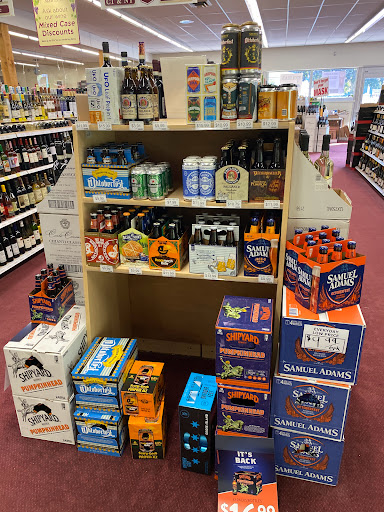 Liquor Store «M & R Liquor Store», reviews and photos, 214 W Main St, Avon, CT 06001, USA