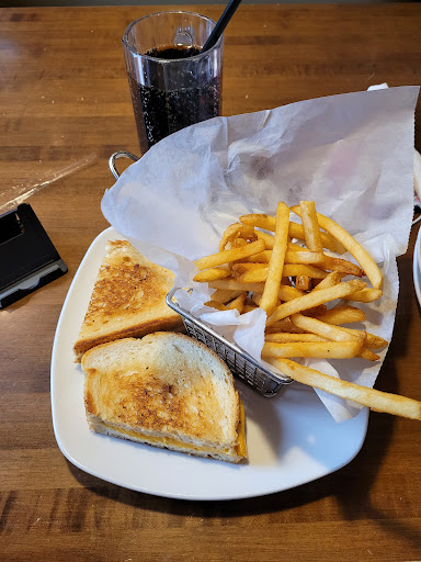 Family Restaurant «Colonial Cafe - St Charles East», reviews and photos, 1625 E Main St, St Charles, IL 60174, USA