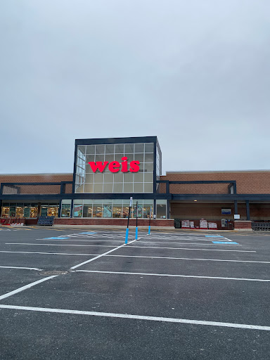 Grocery Store «Weis Markets», reviews and photos, 2759 Paper Mill Rd, Reading, PA 19610, USA