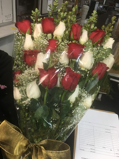 Wholesale Florist «800RoseBig Wholesale Wedding Florist Orange County», reviews and photos, 3849 Birch St, Newport Beach, CA 92660, USA