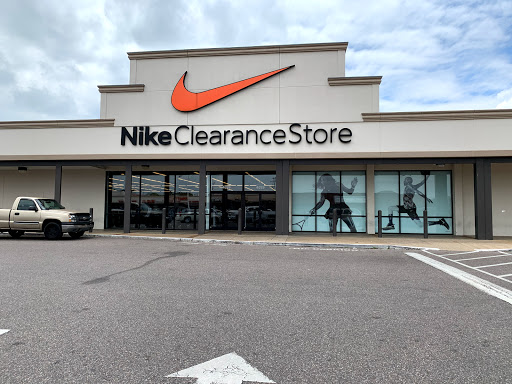 Clothing Store «Nike Clearance Store», reviews and photos, 4099 S Plaza Dr, Memphis, TN 38116, USA
