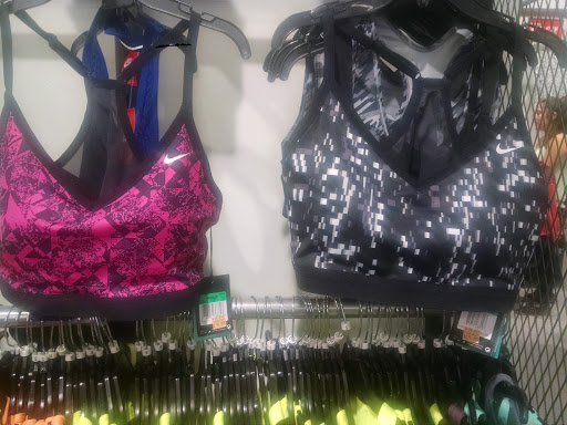 Clothing Store «Nike Clearance Store», reviews and photos, 4099 S Plaza Dr, Memphis, TN 38116, USA