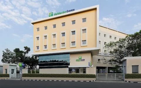 Holiday Inn Express Pune Pimpri, an IHG Hotel image