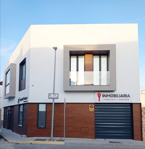 JP INMOBILIARIA corretaje y seguros - C. Maria Moliner, nº 2, 41600 Arahal, Sevilla